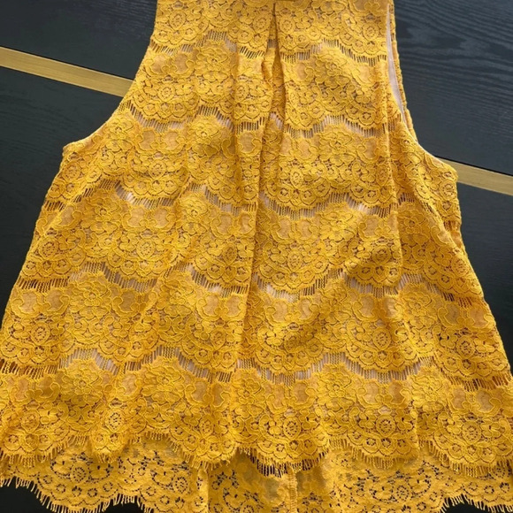 Love Fire Lace Tank with Small Stand Up Collar - Size S/P - Mustard Yell… - Picture 5 of 12